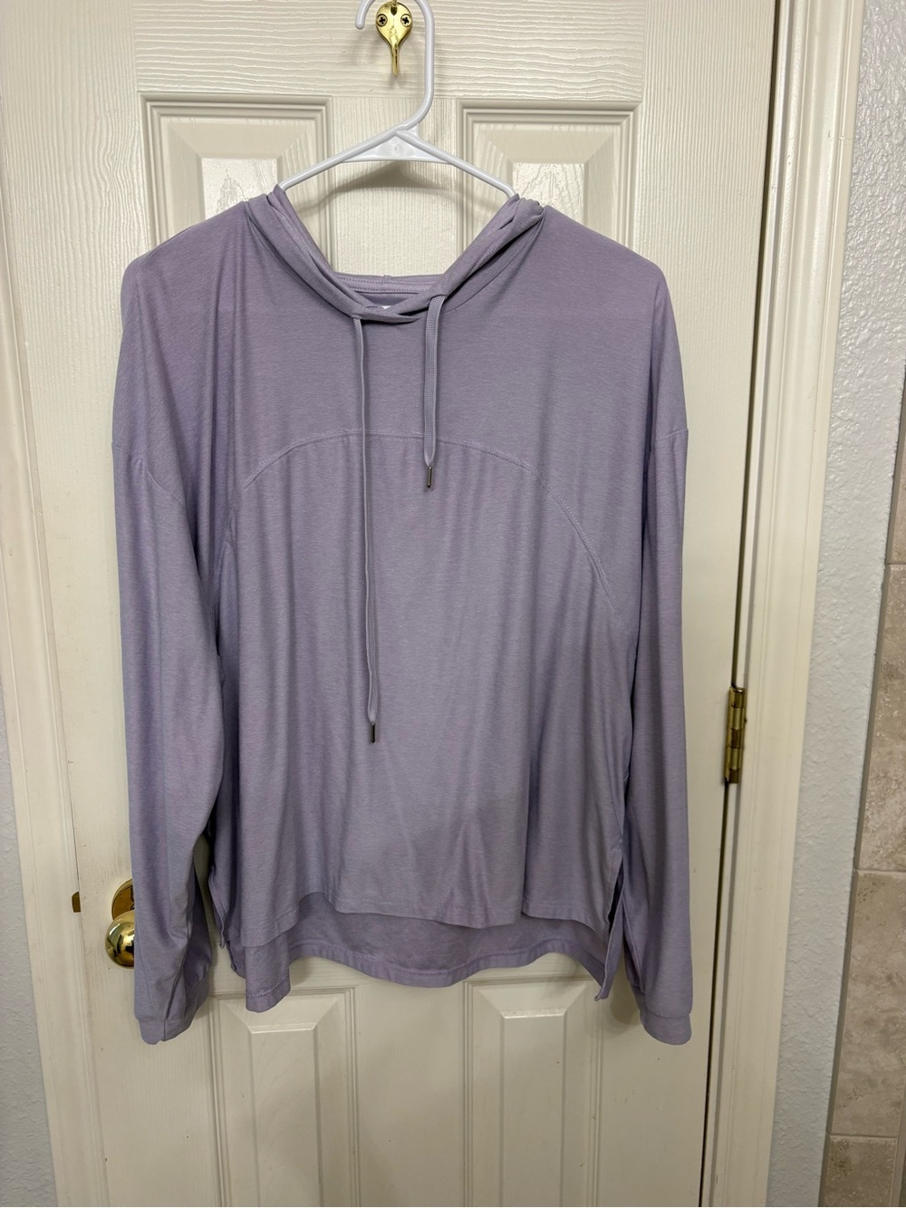 Old Navy Lavender Lightweight Hooded Long-Sleeve Top